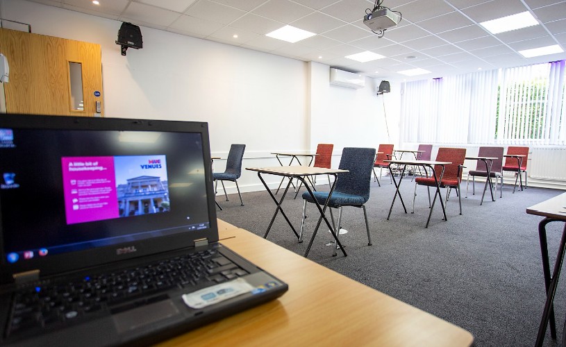 Engineers House, Lister Room 5